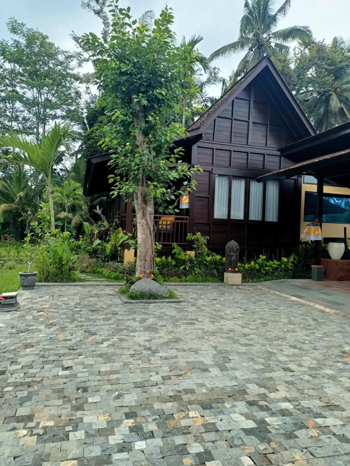 Adi Laxmi Villa Ubud Exterior photo