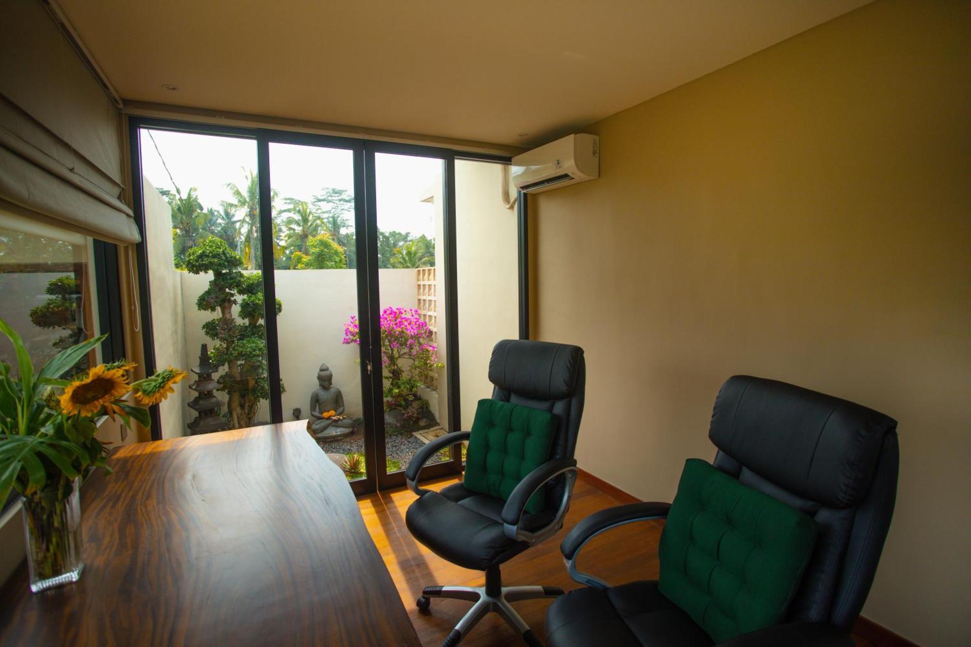 Adi Laxmi Villa Ubud Exterior photo