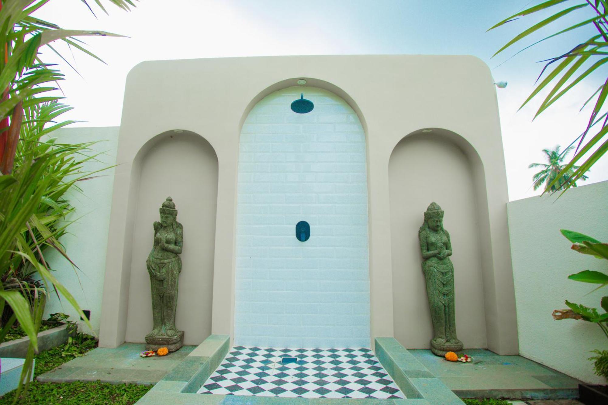 Adi Laxmi Villa Ubud Exterior photo