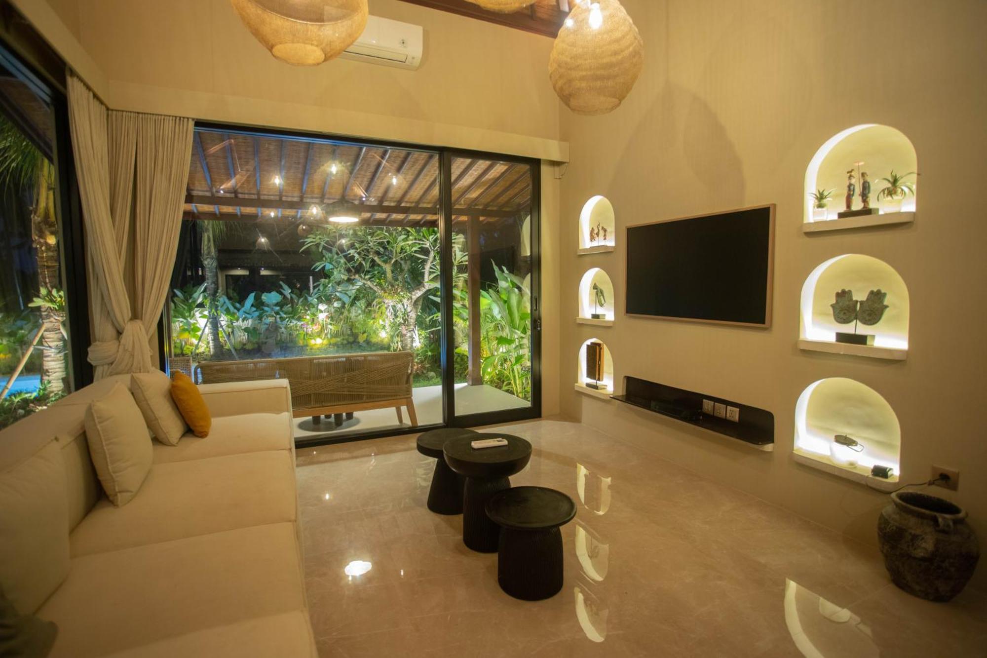 Adi Laxmi Villa Ubud Exterior photo